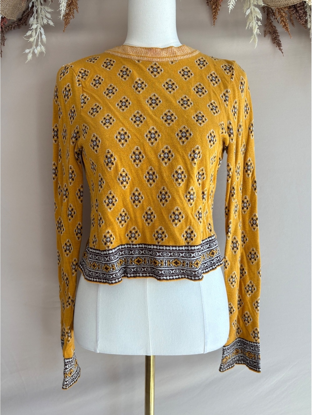 Free People Women's XS Yellow Patterned Long Sleeve Knit Sweater